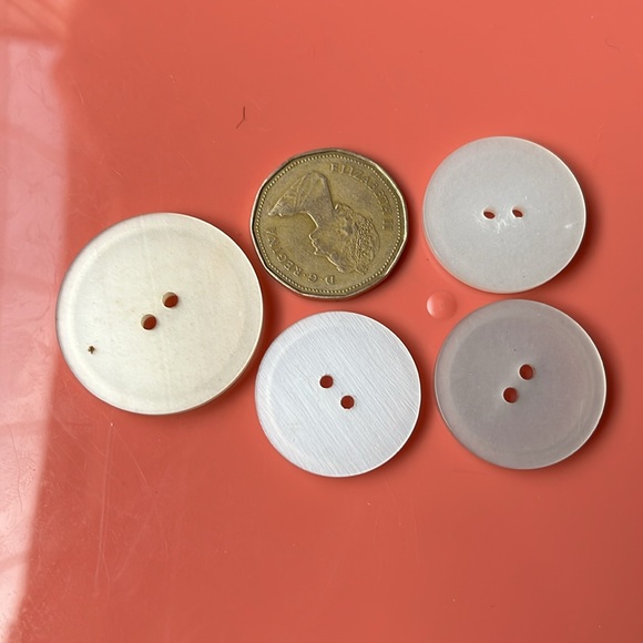 Vintage buttons - Picture 2 of 5